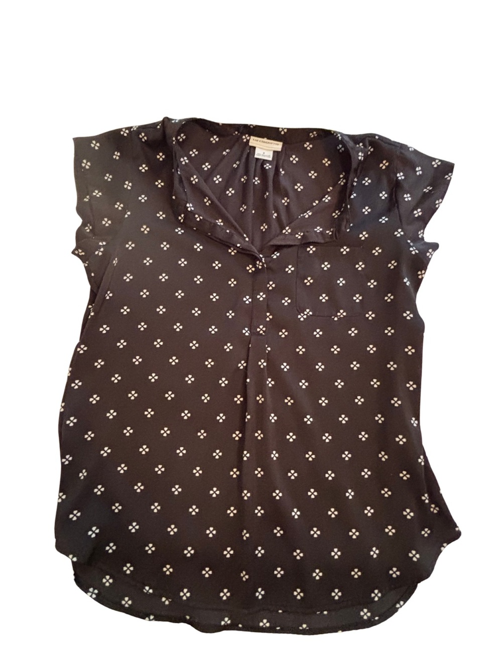 Liz Claiborne Black Cap Sleeve Blouse With Diamond Print